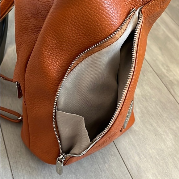 HOSTPICK 🧡 Valentina NWOT Cognac Italian Leather Backpack Crossbody Bag - Picture 3 of 15